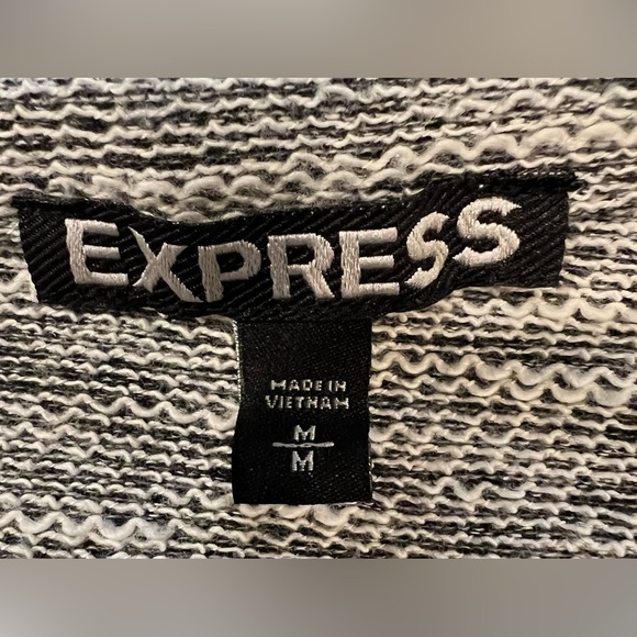 Express Womens Blazer Heathered Grey Crop Knit Open Front Beaded Cuffs Size M - Picture 7 of 8